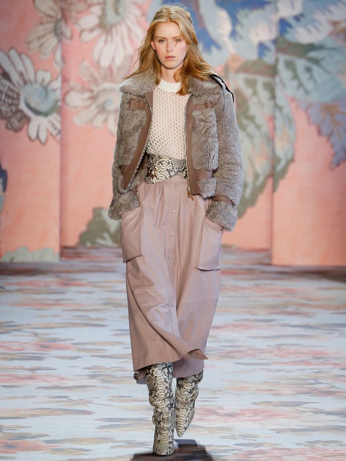 19 romantic style runway
 ideas