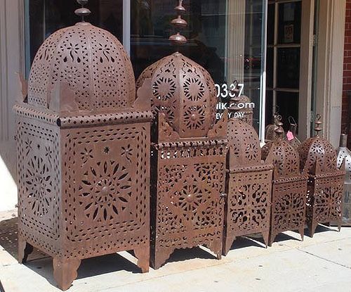 Moroccan outdoor lanterns -   20 outdoor moroccan decor
 ideas
