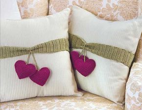 Pillow Fun -   22 decor pillows with trim
 ideas