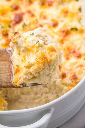 Creamy Chicken and Cauliflower Rice Casserole {Keto, Low-Carb} -   22 riced cauliflower recipes
 ideas