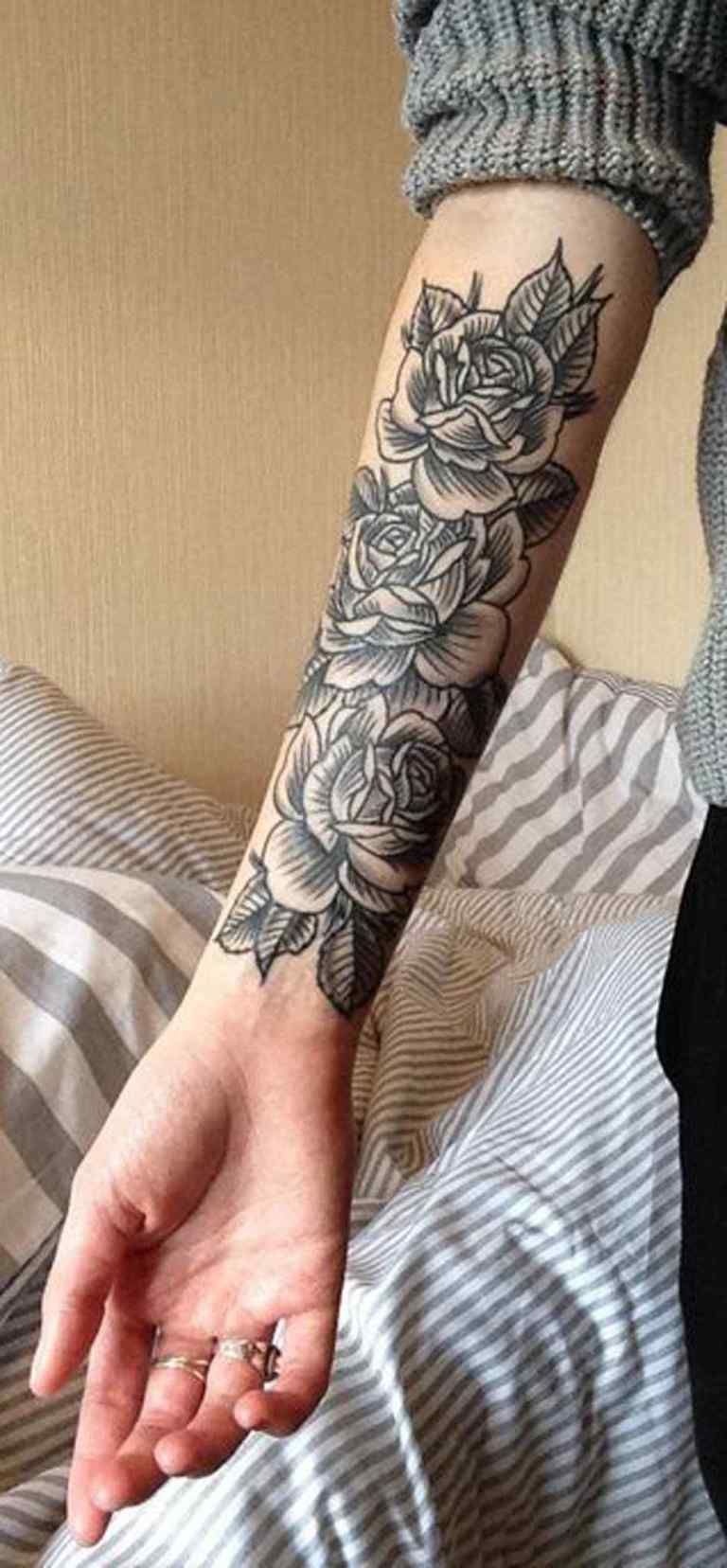 Tattoos For Women Half Sleeve Meaningful Roses Beautiful Black Rose Forearm Tattoo Ideas For Women Vintage Traditional -   22 tattoo arm
 ideas