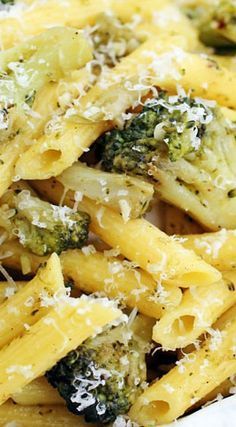 Garlic, Broccoli & Olive Oil Pasta -   22 veggie pasta recipes
 ideas