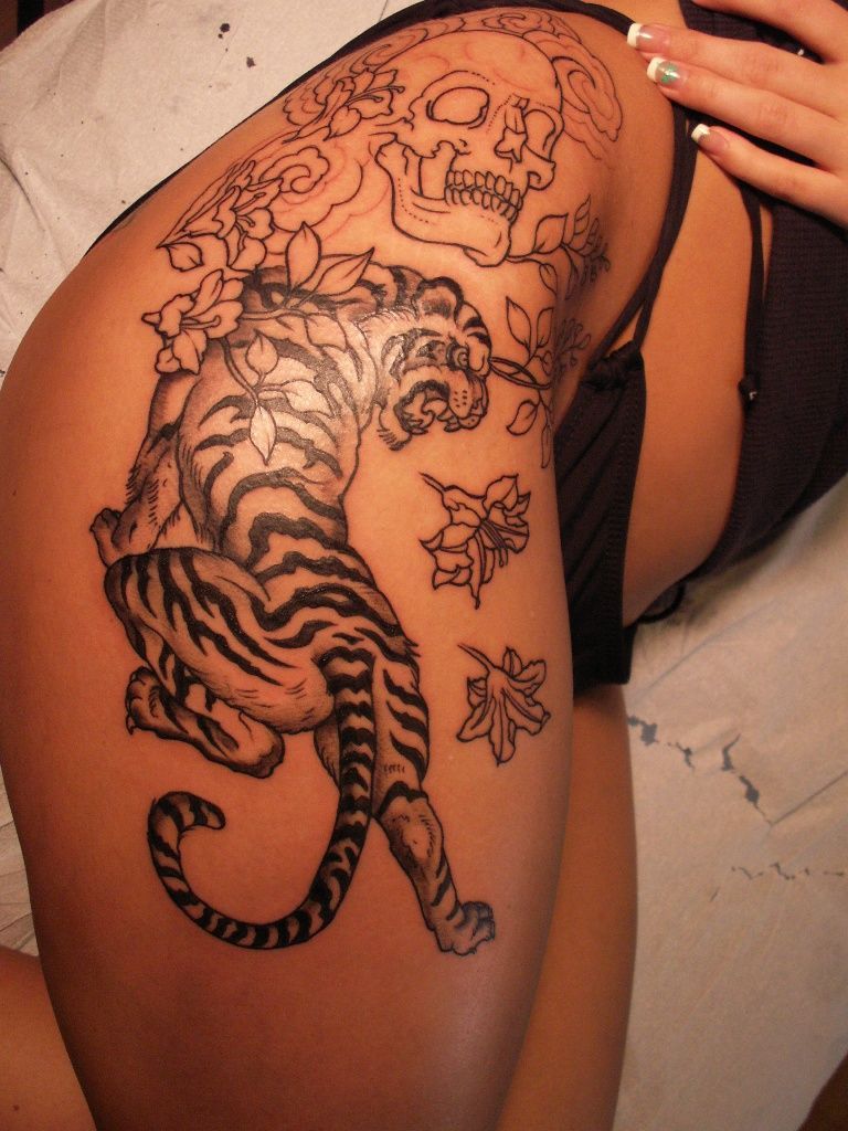 23 cross thigh tattoo
 ideas