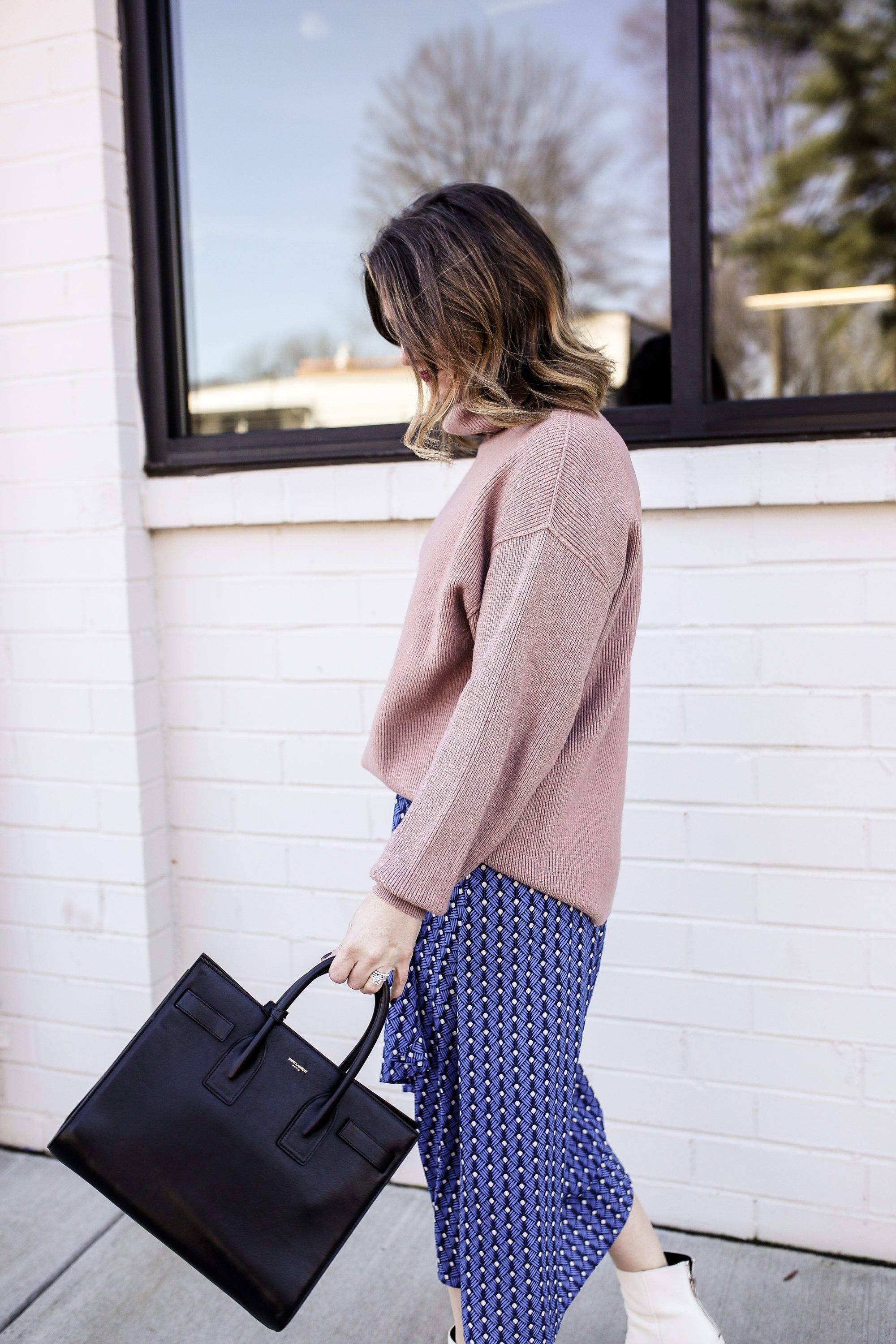 How to Style a Sweater with a Skirt -   23 real mom style
 ideas