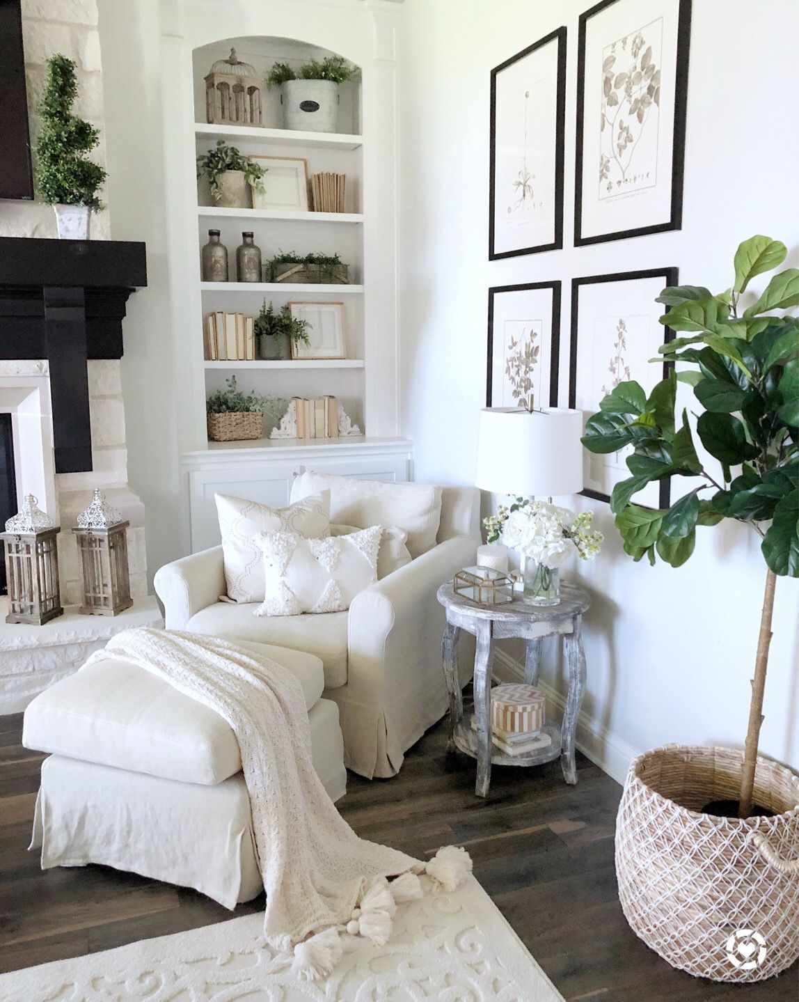 mytexashouse | LIKEtoKNOW.it -   25 diy bookshelf corner
 ideas