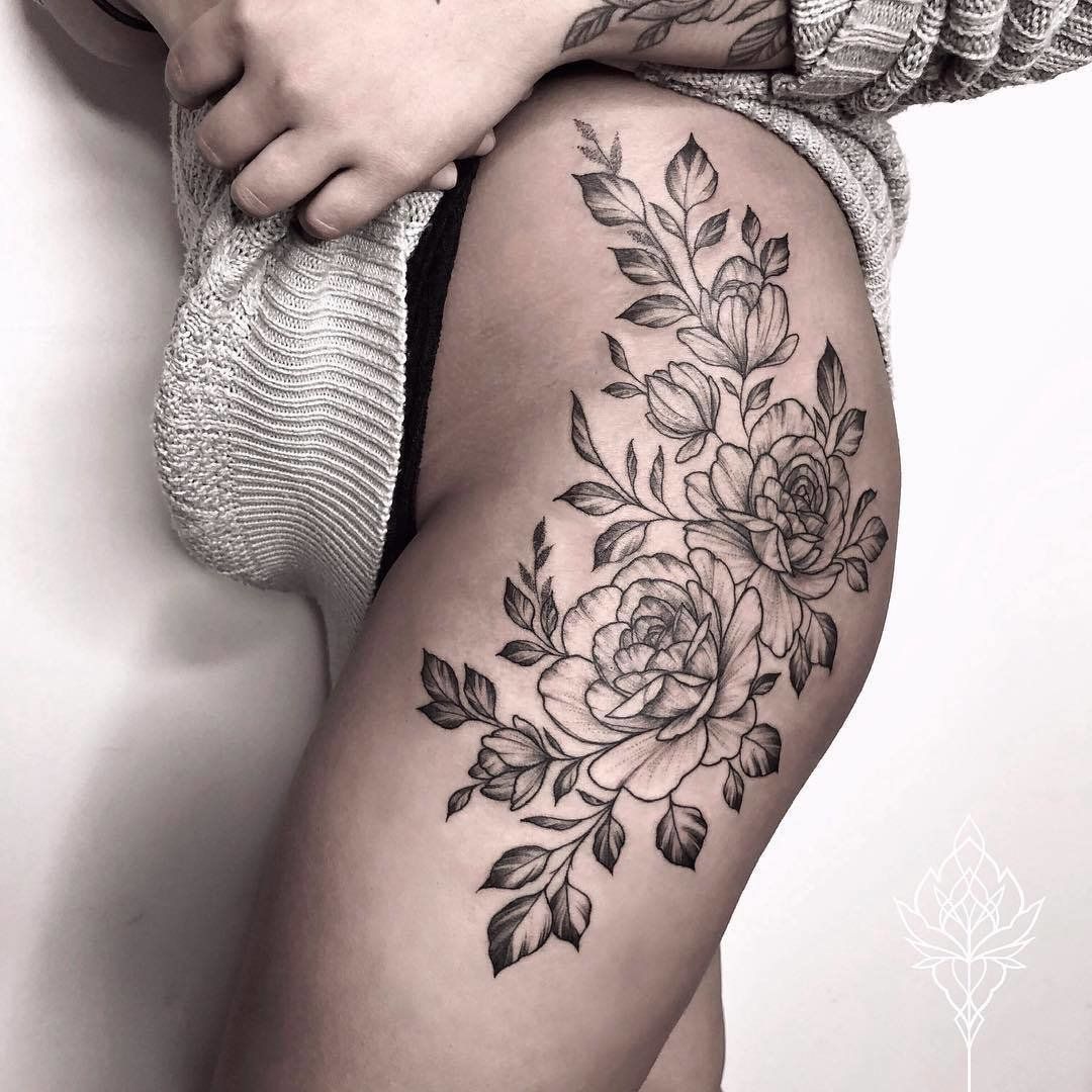 48 Beautiful Rose Tattoo Ideas For Summer -   14 tattoo oberschenkel men
 ideas