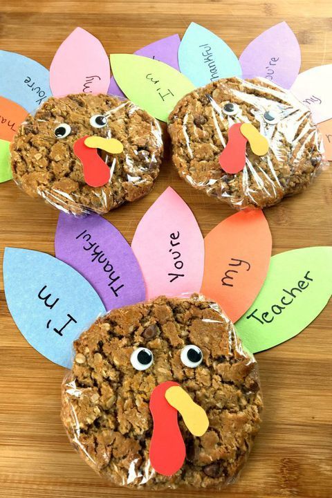 Easy Holiday Crafts That Will Keep Kids Busy For Hours -   19 thanksgiving crafts sweet treats
 ideas