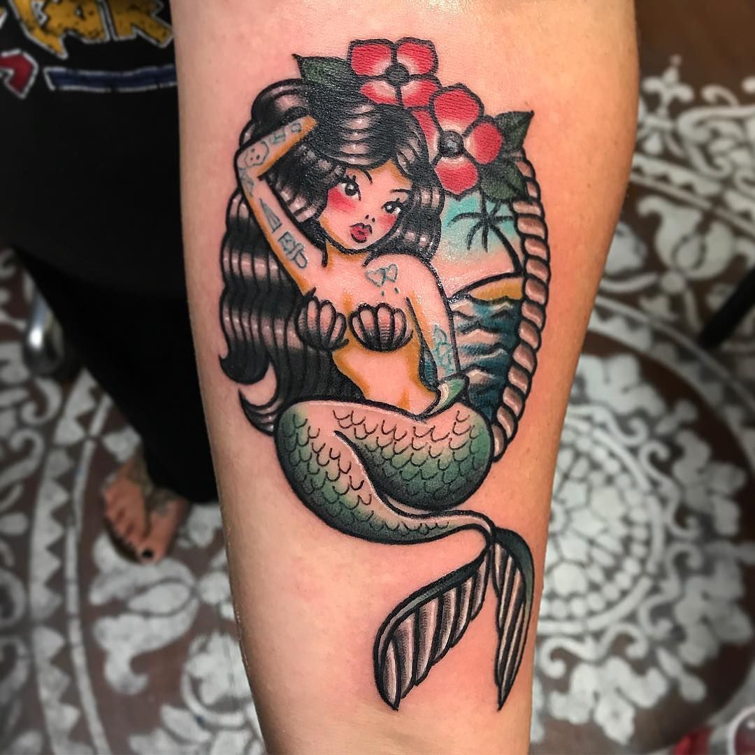 226 vind-ik-leuks, 11 reacties - Mika Munro  рџЊї Tattoo Artist (@meeksart) op Instagram: 'Cute original Sailor Jerry-esque mermaid yesterday for @tarynwoolbright рџЏќ' -   20 beautiful mermaid tattoo
 ideas