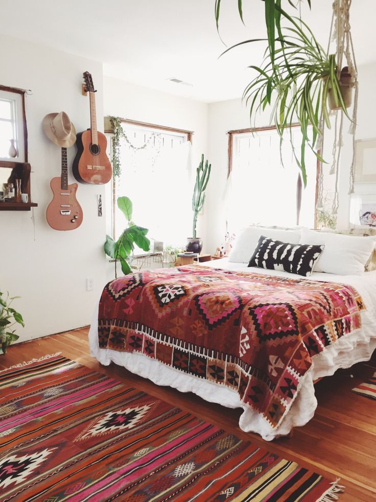 57 Bohemian Bedrooms That’ll Make You Want to Redecorate ASAP -   21 bedroom decor bohemian
 ideas