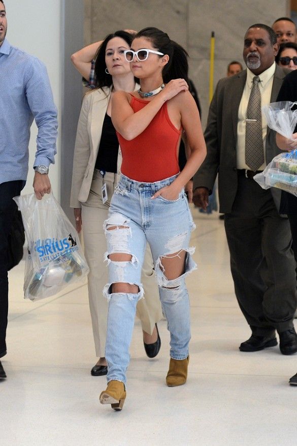 Selena Gomez's Latest Fashion Obsession Is -   23 selena gomez body
 ideas