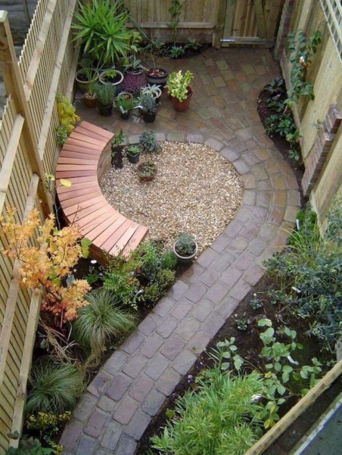 30+ Amazing Small Backyard Ideas On A Budget For Small Yards | Page 15 of 31 -   24 small courtyard garden
 ideas