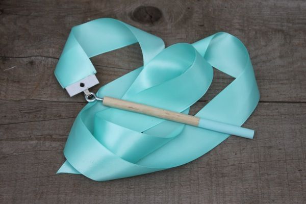 DIY Ribbon Wands -   25 diy birthday ribbon
 ideas