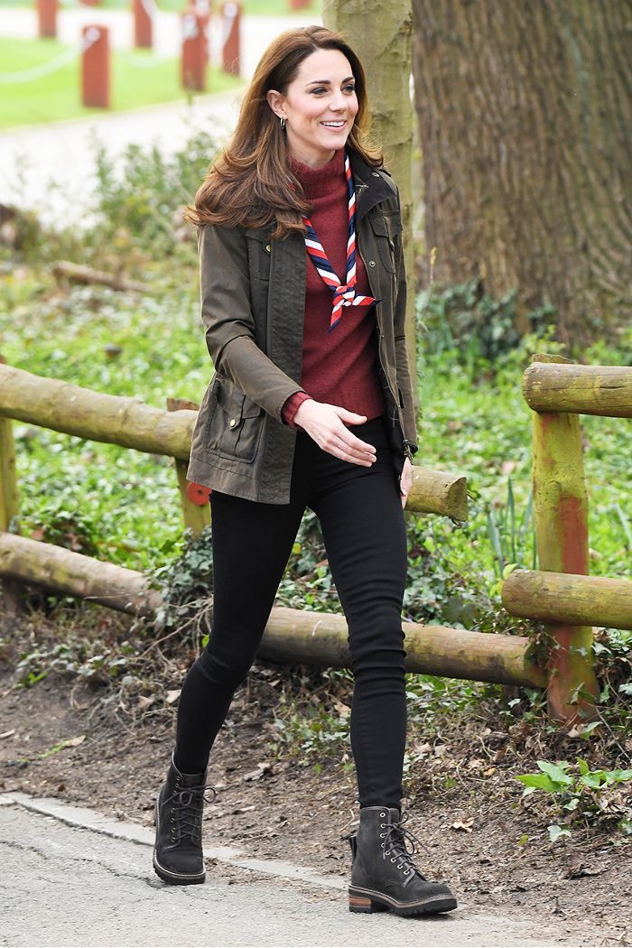 How Kate Middleton Wears Black Skinny Jeans and Ankle Boots This Time of Year -   23 kate middleton skinny
 ideas