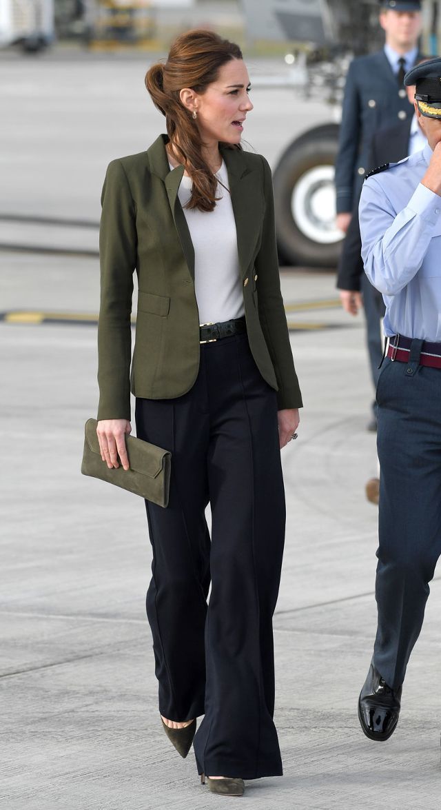 Kate Middleton Wore the 2019 Trend Everyone's Ditching Skinny Jeans For -   23 kate middleton skinny
 ideas
