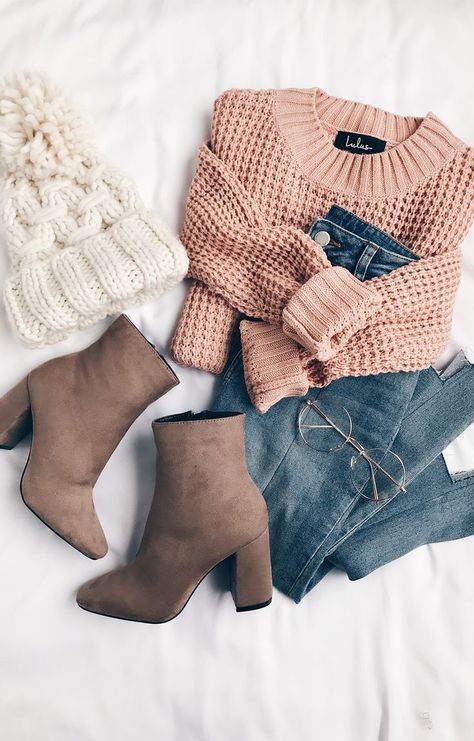 Campfire Cozy Blush Pink Cropped Sweater -   17 fall style hats
 ideas