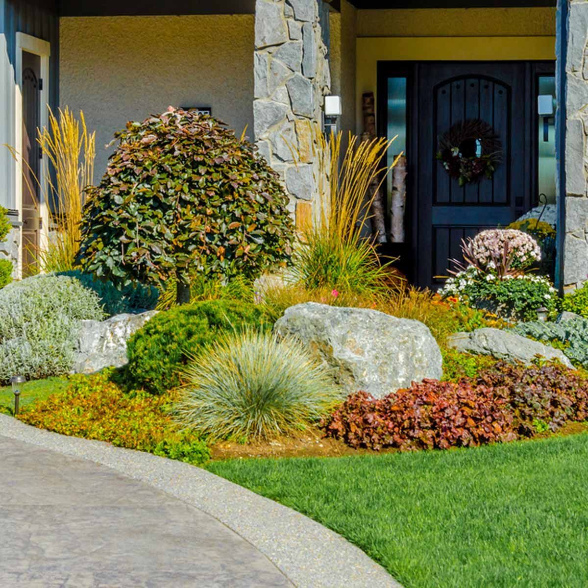 12 Simple Ways to Enhance Curb Appeal -   19 plants Patio curb appeal
 ideas