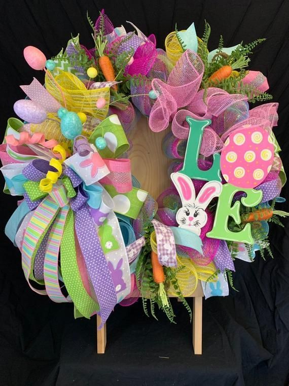 Easter Wreath, Spring wreath, floral wreath, easter bunny, easter decor, spring decor, spring front door wreath, easter front door wreath -   20 fabric crafts Easter front doors
 ideas