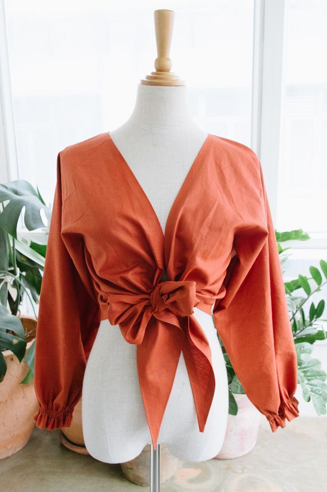 DIY Tied Linen Wrap Top (a pair & a spare) -   21 DIY Clothes Man wardrobes
 ideas