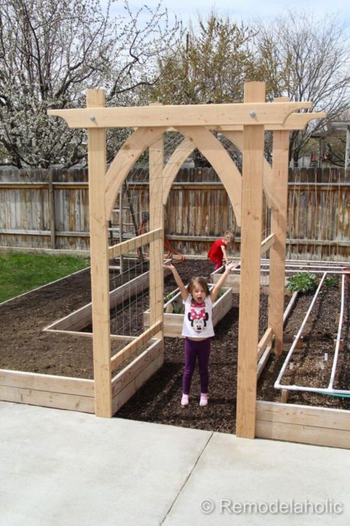 Awesome DIY Garden Trellis Projects -   22 backyard garden trellis
 ideas
