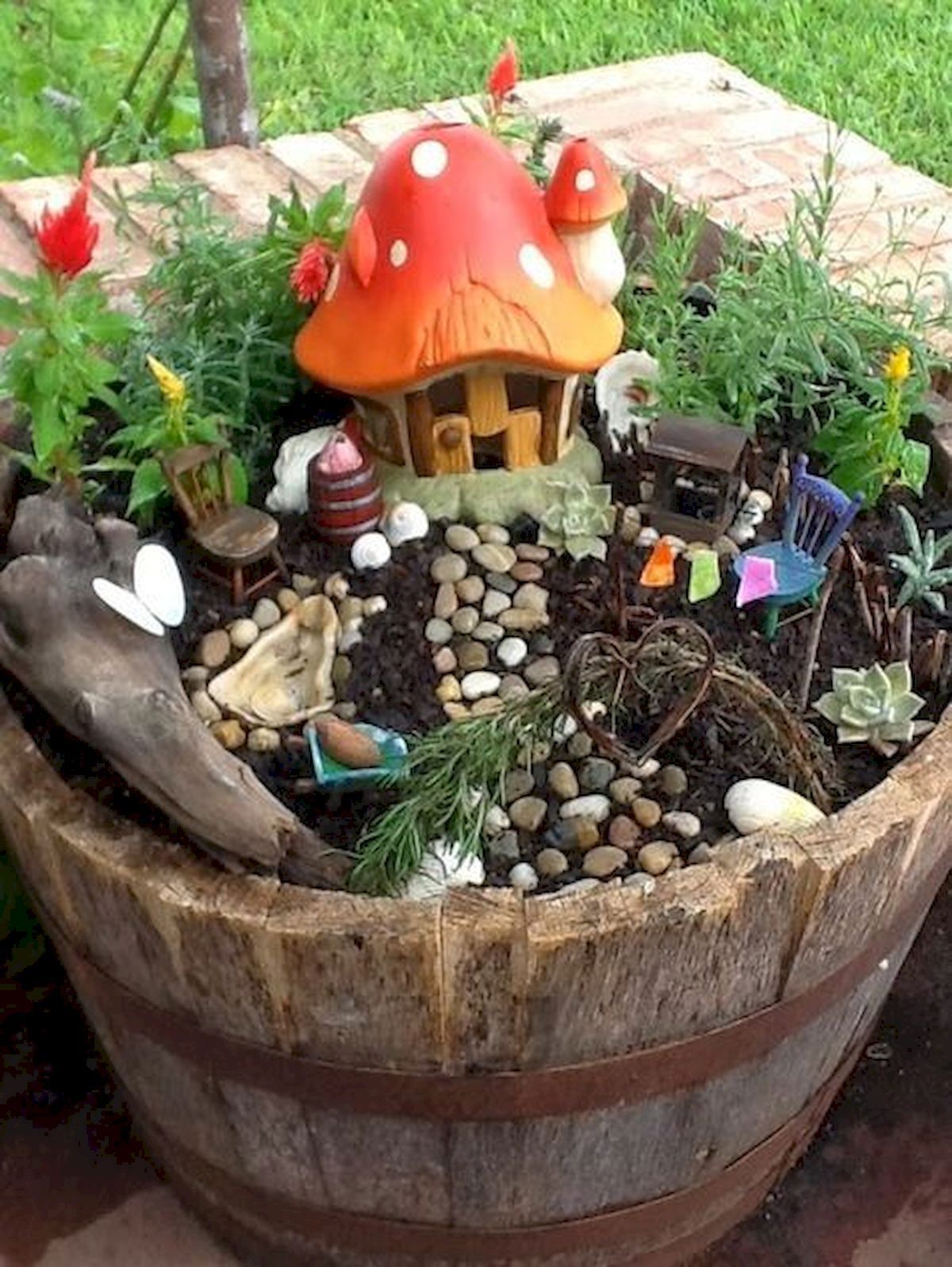 27 Beautiful And Easy Fairy Garden Ideas For Kids -   23 garden kids landscapes
 ideas