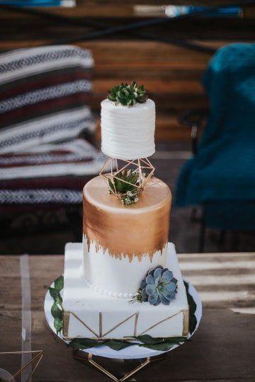 The 2019 Wedding Cake Trends for Every Sweet Tooth -   7 cake Fondant fashion
 ideas