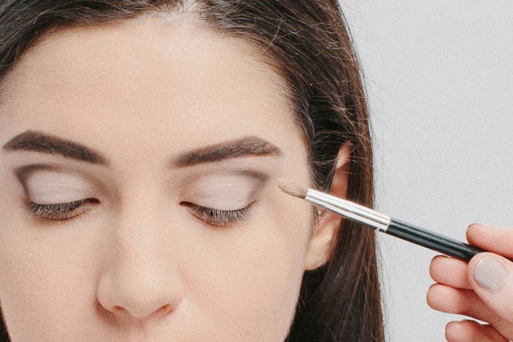 Get Inspired by This Easy Audrey Hepburn Makeup Tutorial -   8 audrey hepburn eyes
 ideas