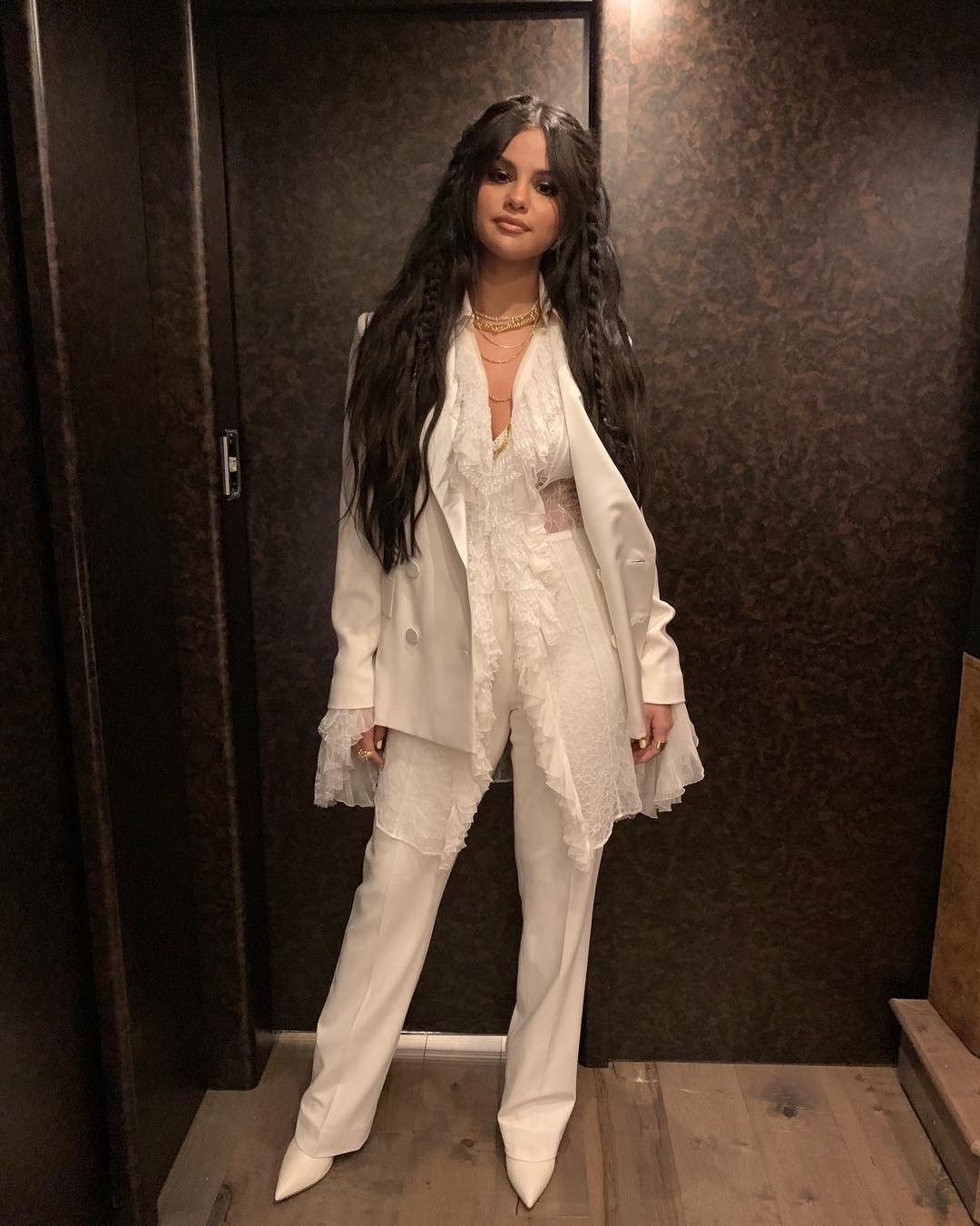 2019 Coachella's Queen Selena Gomez Wallpaper ? -   9 hair Selena Gomez demi lovato
 ideas
