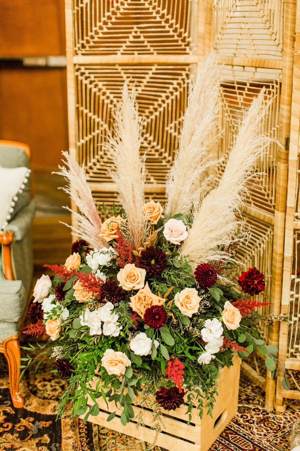 Wedding arrangement with Pampa Grass + Toffee Roses -   10 wedding Burgundy dahlias
 ideas