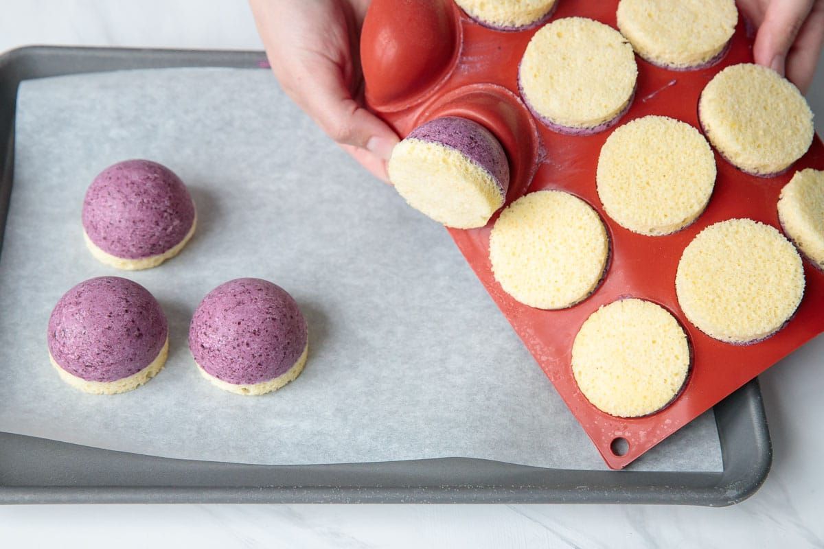 Mini Blueberry Mousse Cakes with Mirror Glaze -   11 mini desserts Plating
 ideas
