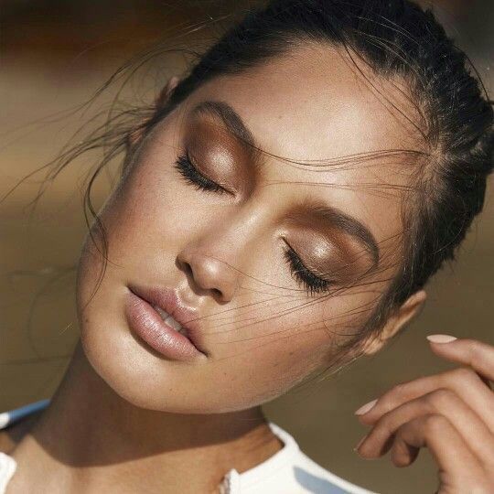 TREND: Sunkissed Strobing (Stylemyday.nl) -   13 makeup Bronze inspiration
 ideas