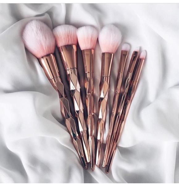 Luxe-Rose Gold Brush Makeup Brushes Set 7pcs -   14 beautiful makeup Brushes
 ideas