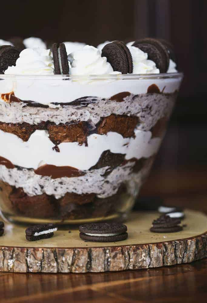 OMG Chocolate Oreo Cheesecake Brownie Trifle -   14 desserts Pudding brownie trifle ideas