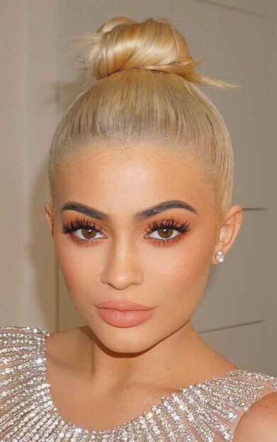20 Kylie Jenner Frisuren zum Sterben -   14 makeup Lips kylie jenner
 ideas