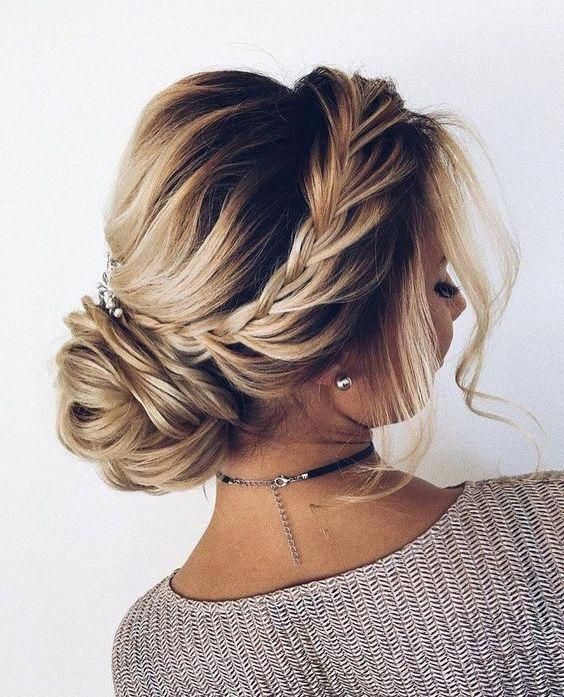 50 Gorgeous Short Updo Hairstyles -   18 hairstyles Recogido short hair ideas