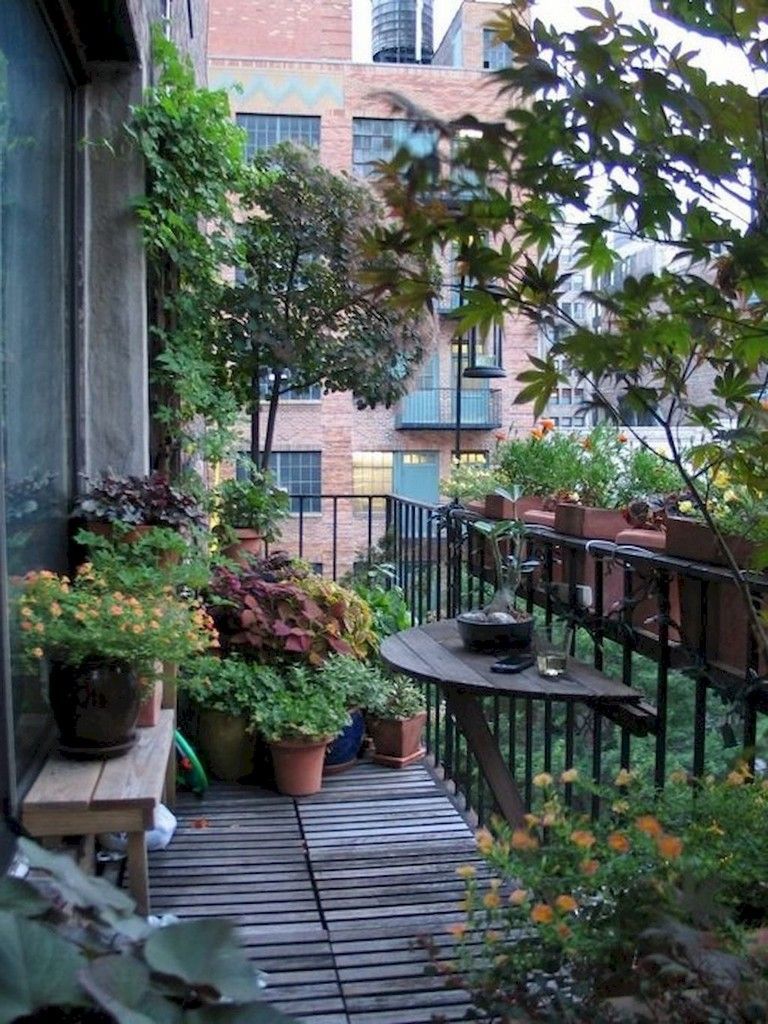 80+ Best Small Apartment Balcony Decorating Ideas -   19 planting balcony ideas