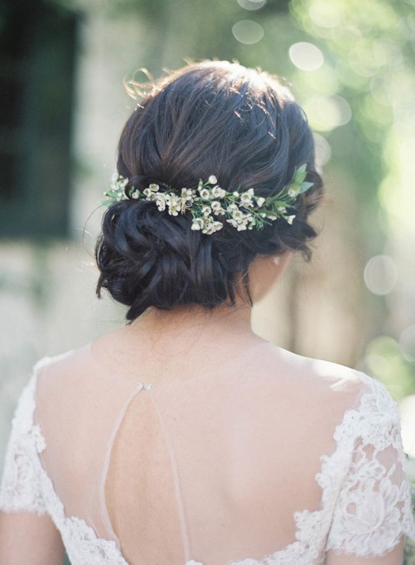 Wedding Wednesday : 7 Hair Flower Alternatives to Flower Crowns -   10 hair Tips wednesday ideas