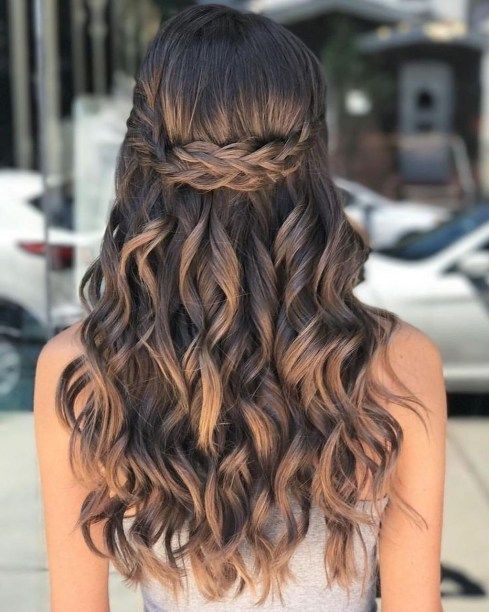 40 Pretty Prom Hairstyle Ideas For Curly Long Hair -   12 hairstyles Prom suelto ideas