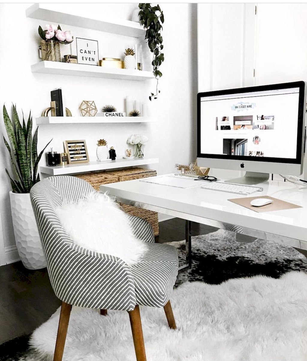 White Desk Designs for Minimalist Home Office -   13 plants Decor desk ideas