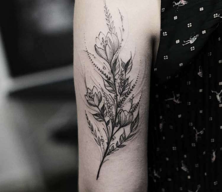 Plants and flowers tattoo by Ricardo Da Maiat -   13 plants Tattoo back ideas