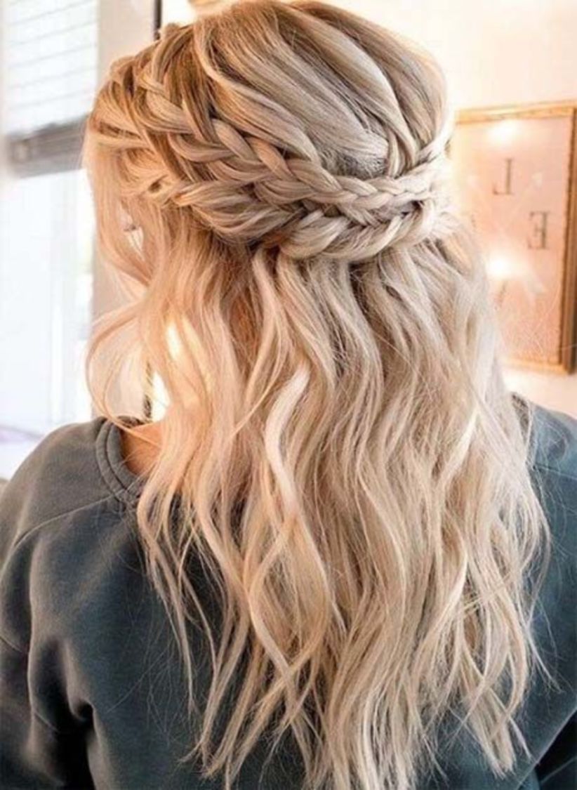 40 Elegant Hairstyles Ideas for Prom 2019 -   17 hairstyles Recogido 2018 ideas
