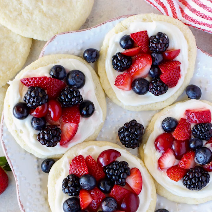 Sugar Cookie Fruit Tarts -   18 desserts Videos fruit ideas