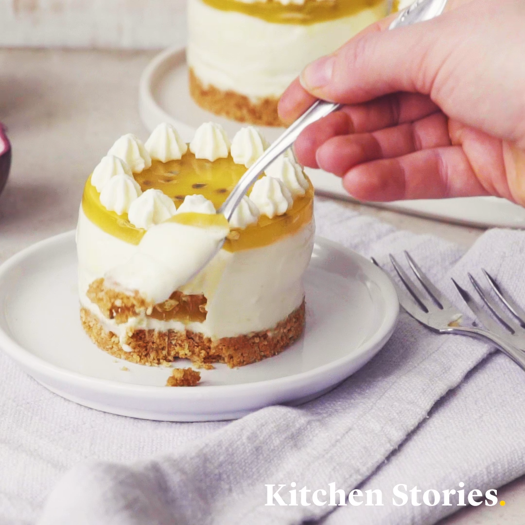 Mini passion fruit cheesecakes -   18 desserts Videos fruit ideas