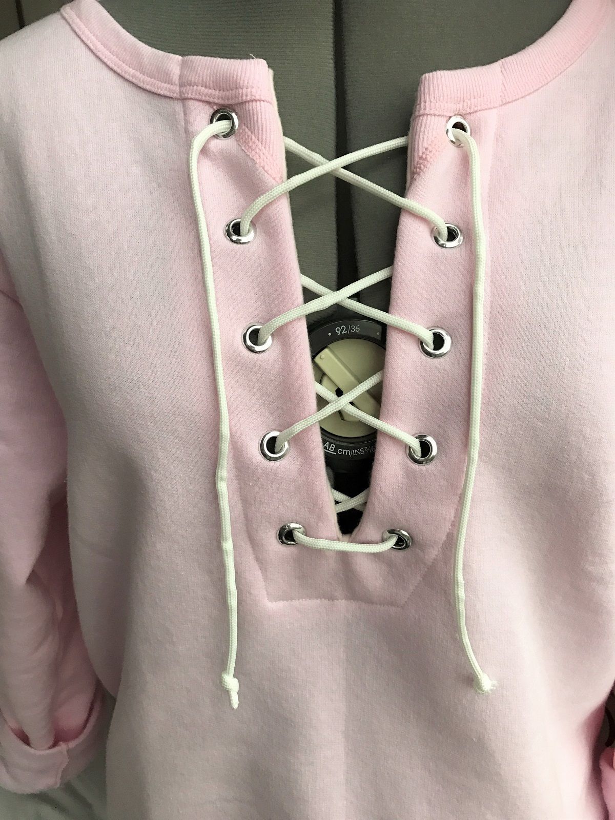 ?Easy Lace Up Sweatshirt DIY -   18 DIY Clothes Remake lace ideas