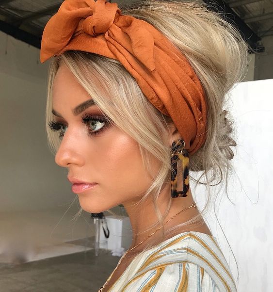45 Chic Summer Hairstyles with Headscarves -   21 hair band hairstyles Headband ideas