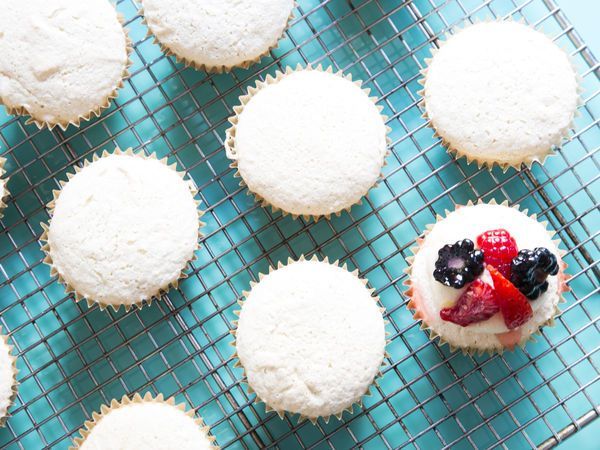 Angel Food Cupcakes with Lemon Mascarpone Frosting Recipe -   7 angel cake Aesthetic ideas