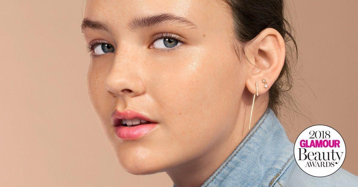 9 skin care Ads makeup artists ideas