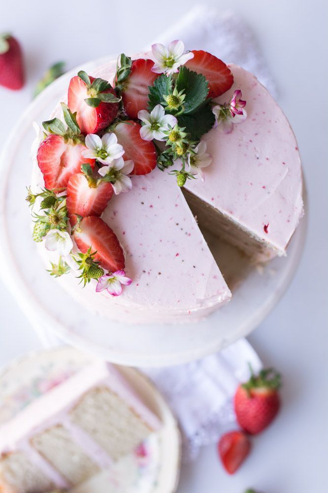 Vanilla Bean Yogurt Cake with Strawberry Rose Buttercream -   12 cake Aesthetic vintage ideas