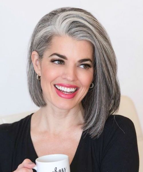 Devastatingly Stunning Grey Angled Bob Hairstyles to Show Off in 2019 -   12 grey hair Videos ideas