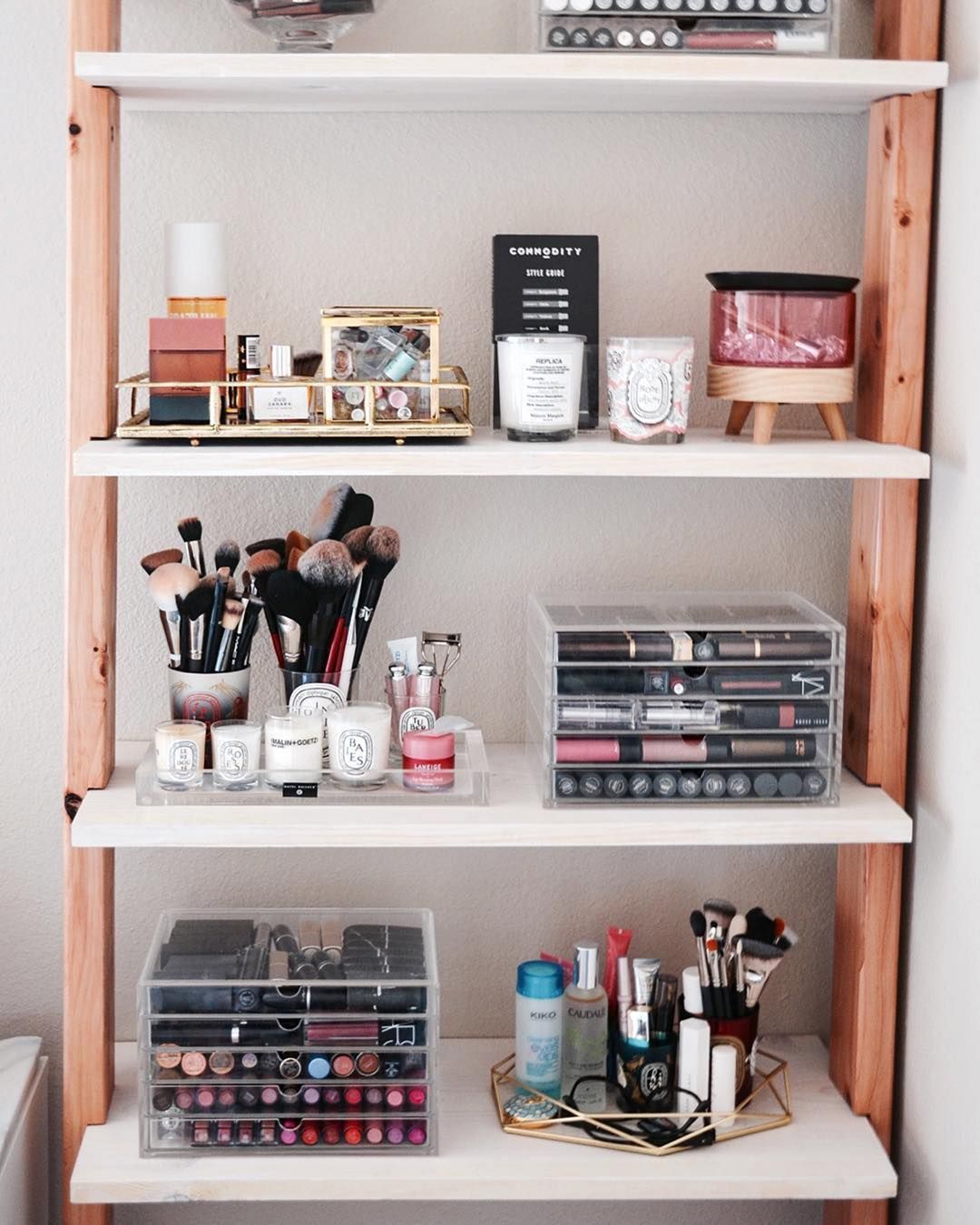 25+ Fabulous Makeup Storage Design Ideas To Keep Your Makeup -   12 makeup Storage ideas