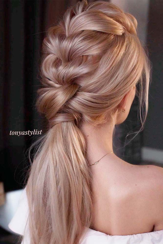 36 Amazing Graduation Hairstyles For Your Special Day -   13 hair Makeup party ideas